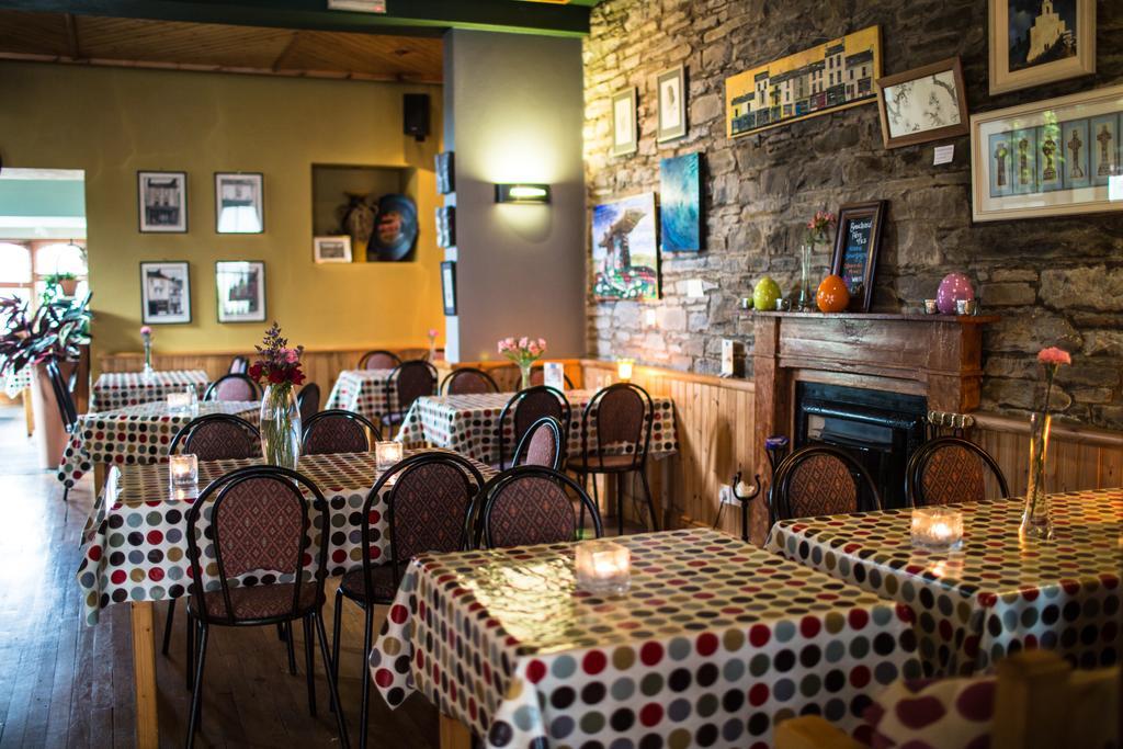 Byrnes Wine Dine Stay 에너스타이먼 외부 사진
